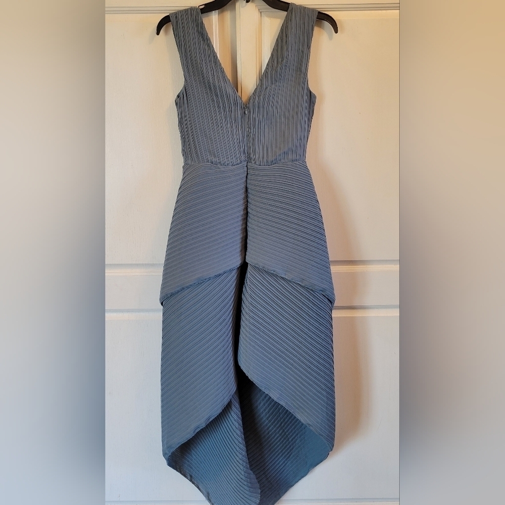 Halston Maren Dress In Pleated Chiffon - Picture 10 of 10